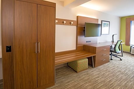King Room - Mobility Access/Hearing Accessible