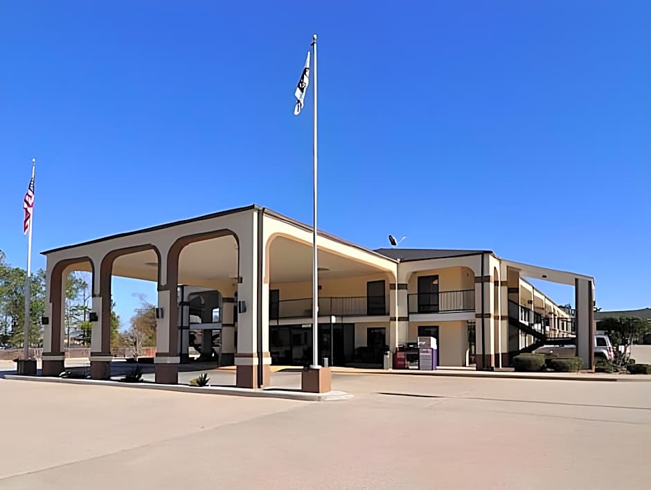 Mockingbird Inn & Suites