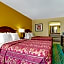 Days Inn by Wyndham Norfolk Military Circle
