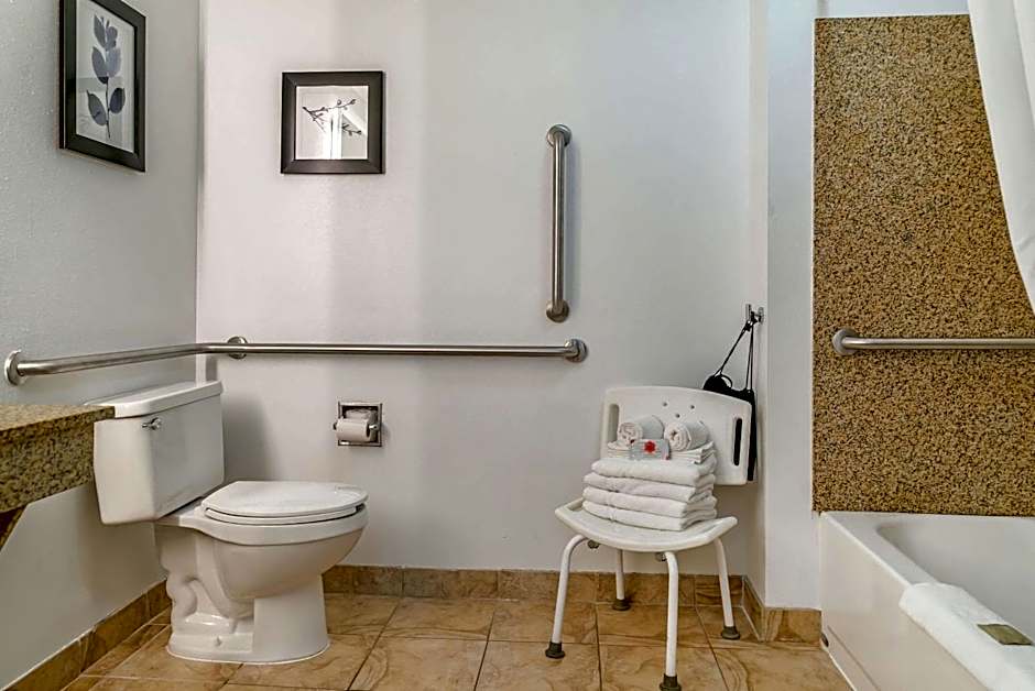 Country Inn & Suites by Radisson, Toledo South, OH