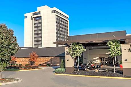 Ramada Plaza by Wyndham Cincinnati Sharonville