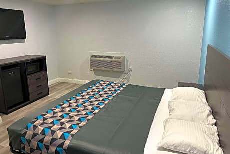 King Room - Non-Smoking