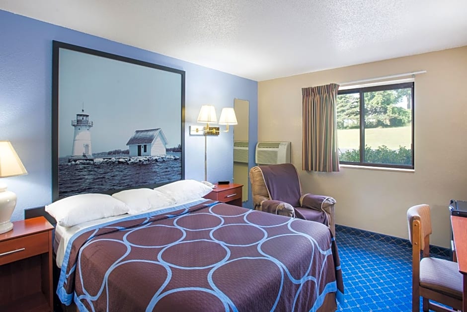 Super 8 by Wyndham Massena NY