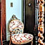 Classic King with Balcony at Curry Mansion