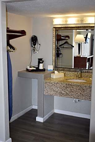 Deluxe Double Room with Two Double Beds - Non-Smoking