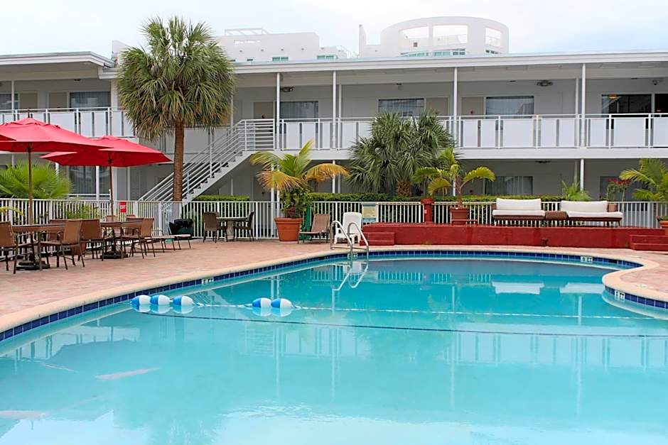 Collins Hotel