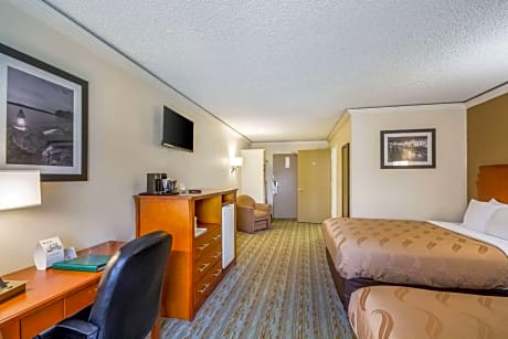 Queen Room with Two Queen Beds - Non-Smoking