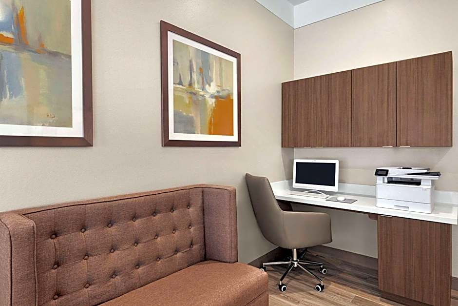 Days Inn by Wyndham Beaumont West I-10 Walden