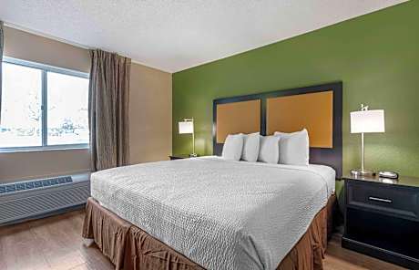 One Bedroom Suite - Non-Smoking