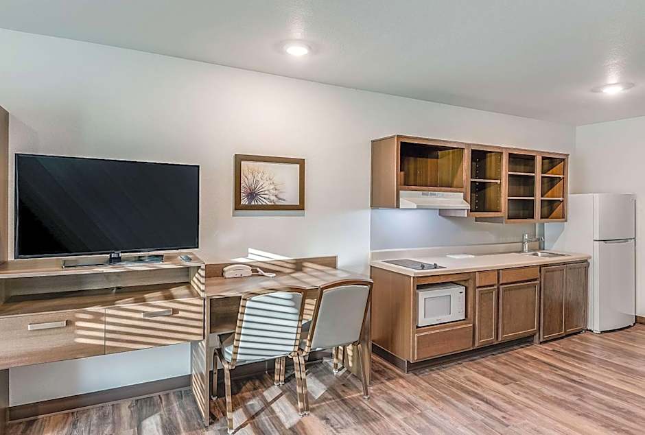 WoodSpring Suites West Des Moines