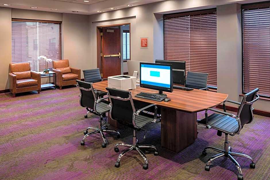 Four Points by Sheraton Boston Logan Airport Revere