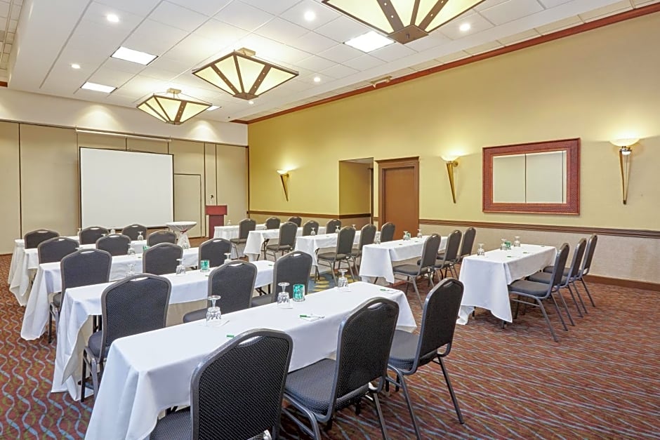 Holiday Inn Chicago Matteson Conference Center