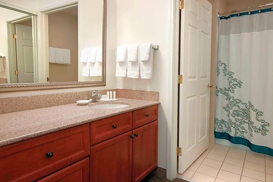 Residence Inn by Marriott Des Moines West at Jordan Creek Town Center