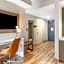 Cambria Hotel New Haven University Area