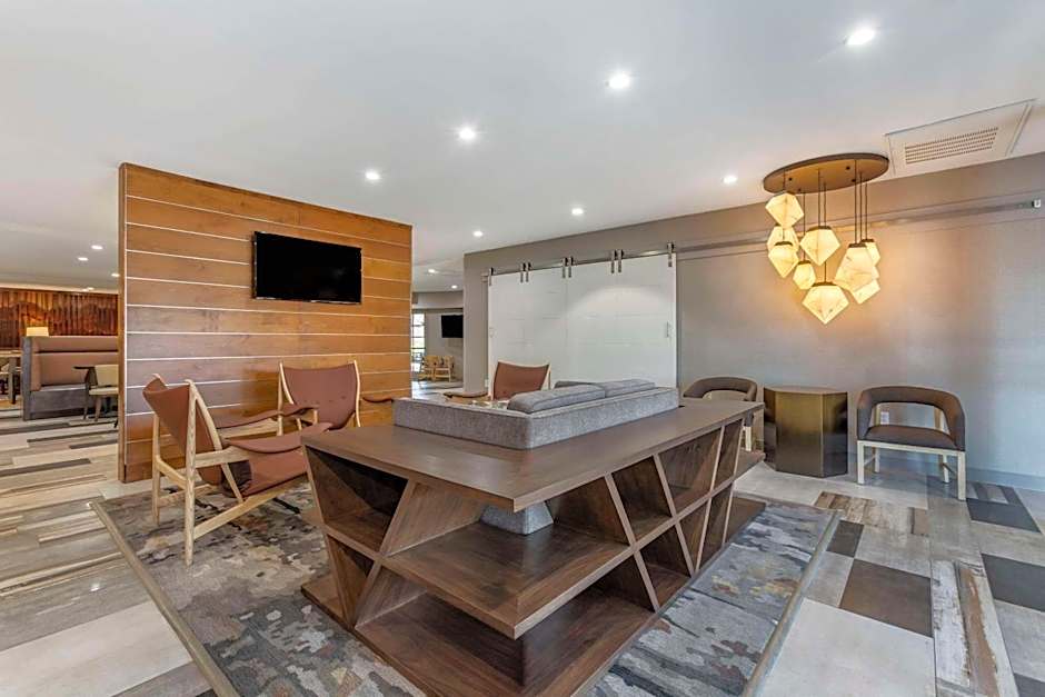 Windmill Suites Surprise - Phoenix, Ascend Hotel Collection