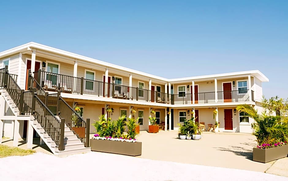 Beach 5 Villas on Amelia Island steps to the Ocean