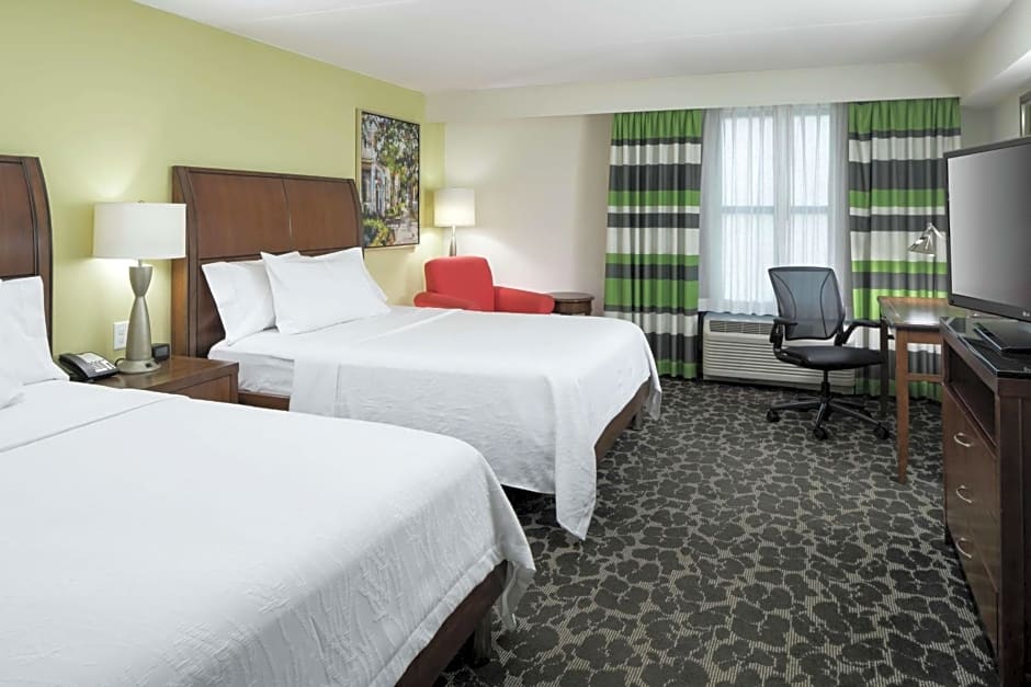 Hilton Garden Inn Charleston Waterfront/Downtown