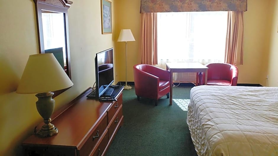Palace Inn & Suites