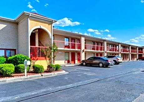 Quality Inn & Suites Monroe