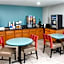 Super 8 by Wyndham McHenry/Fox Lake Area