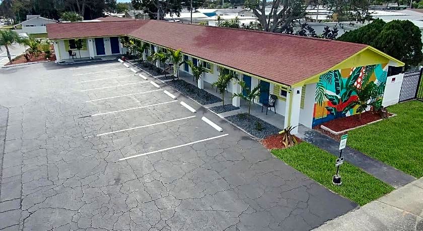 Palm Cove Motel