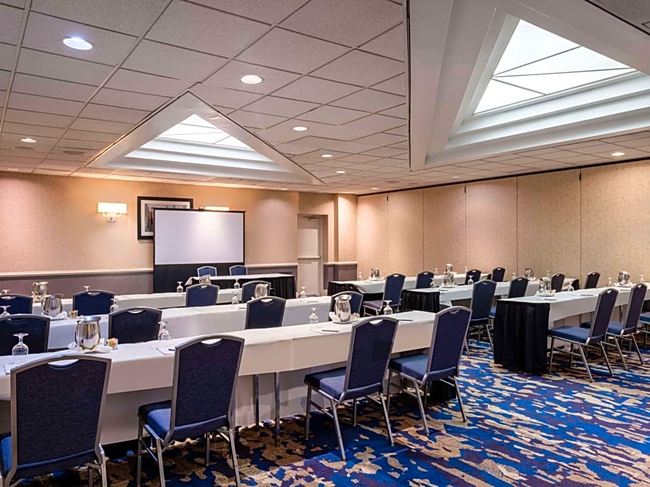 Embassy Suites by Hilton Baltimore Hunt Valley