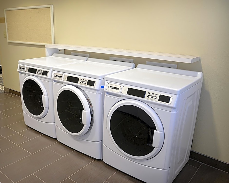 Candlewood Suites Denver Northeast - Brighton