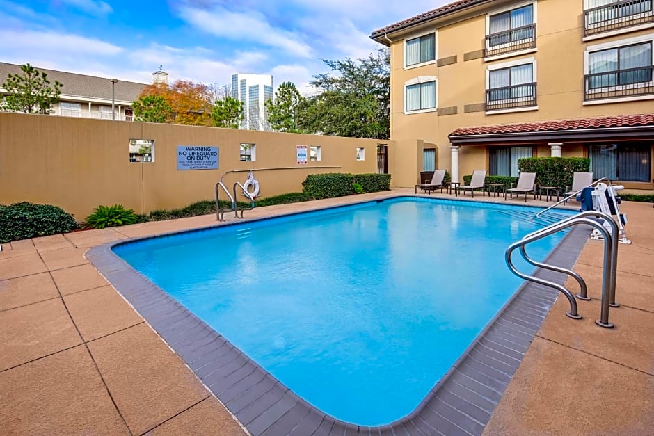 Courtyard by Marriott Houston Rice University