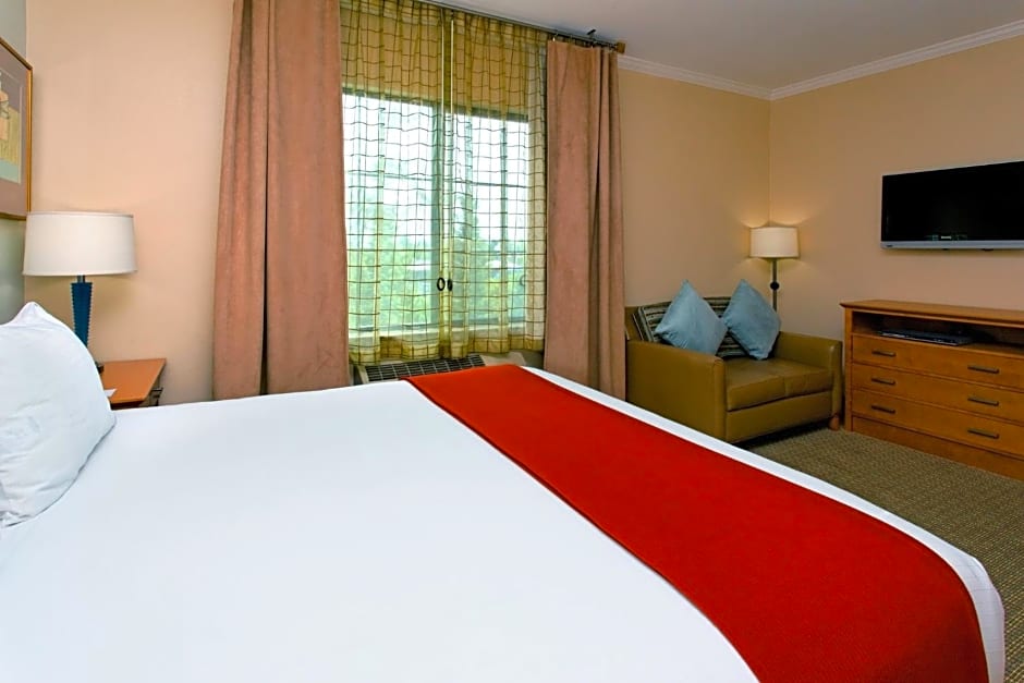 HOLIDAY INN EXPRESS & SUITES SANTA CLARA - SILICON VALLEY