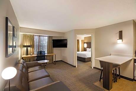 One-Bedroom Suite