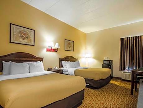 Queen Room with Two Queen Beds - Non-Smoking