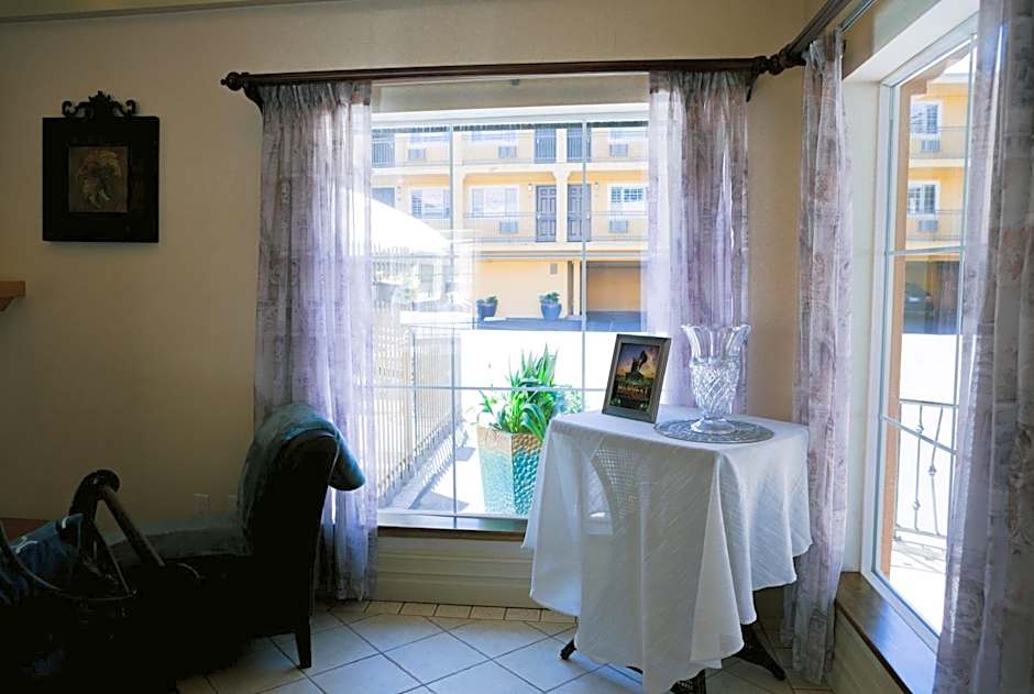 Napa Valley Hotel & Suites