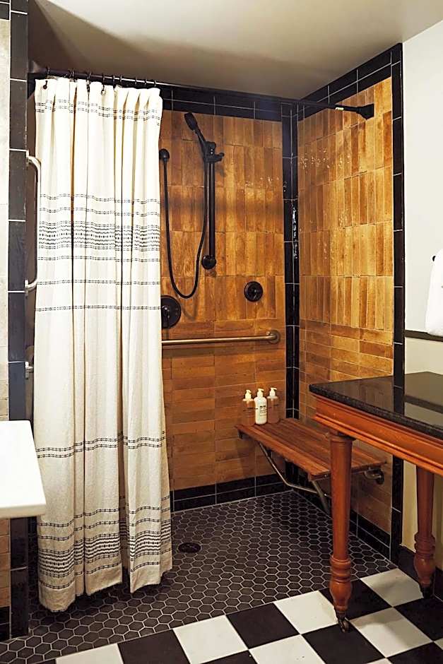 Life House, Berkshires