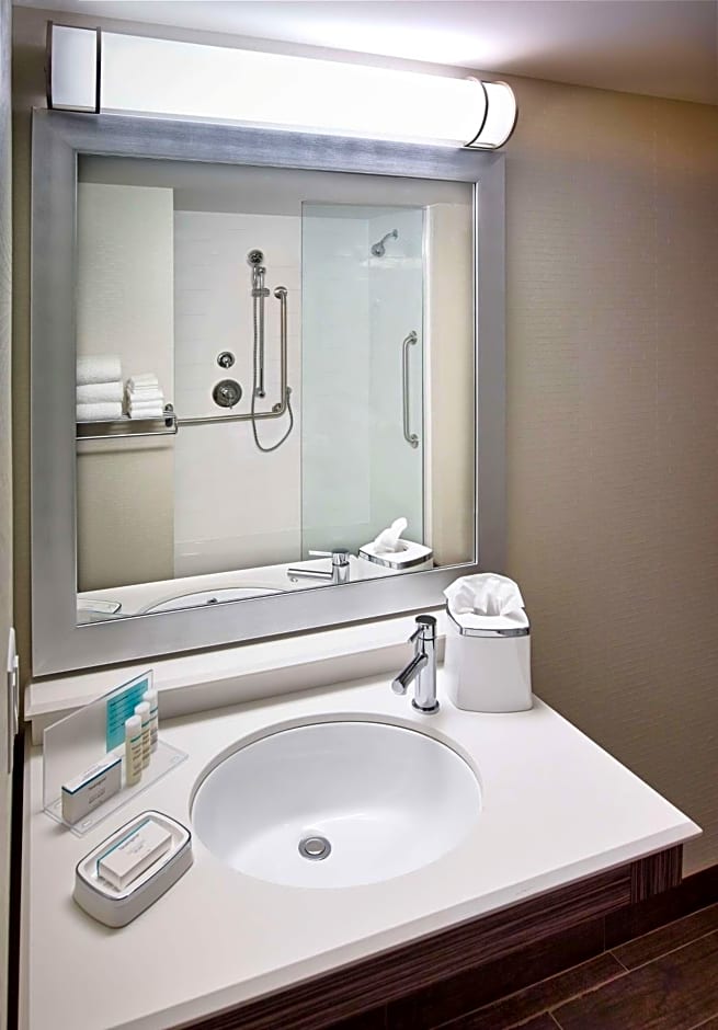 Hampton Inn by Hilton Sarnia-Point Edward