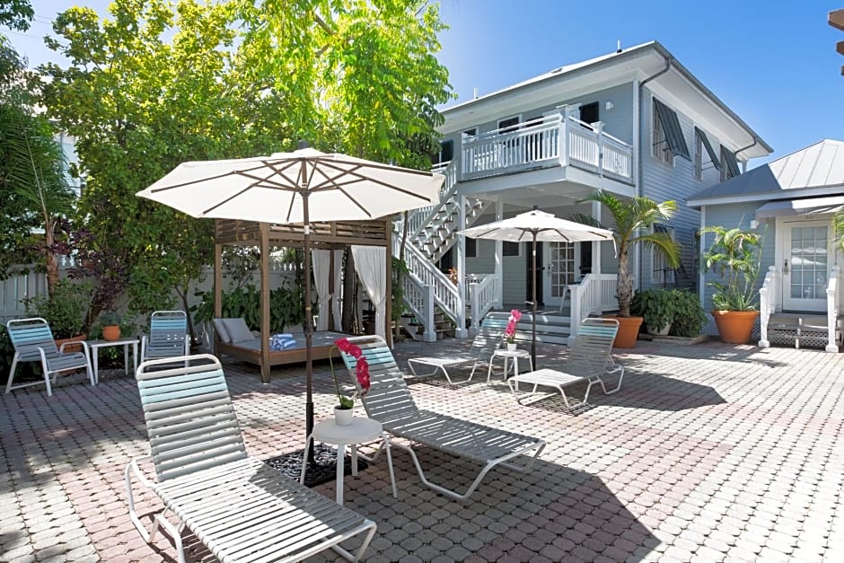 The Cabana Inn
