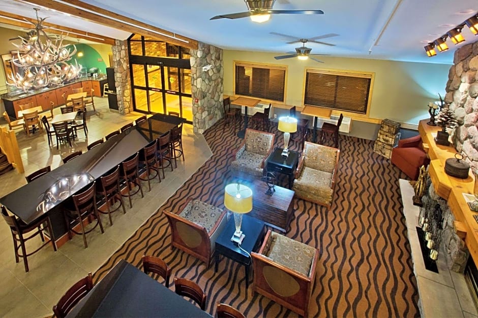 AmericInn by Wyndham Grand Forks