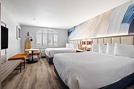 Queen Room with Two Queen Beds - Non-Smoking