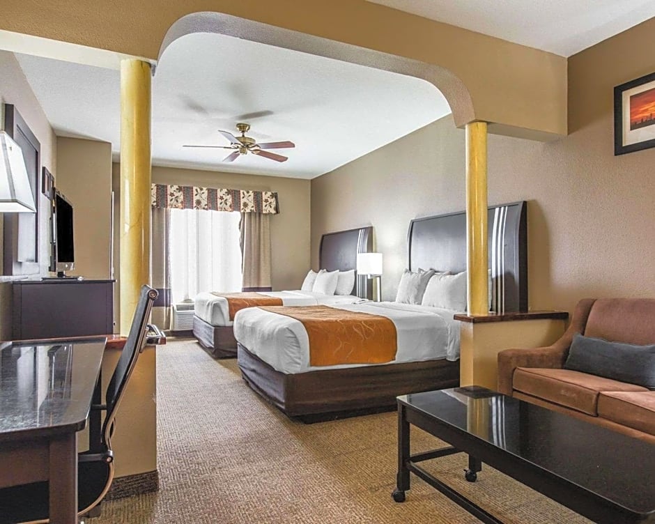 Comfort Suites Bakersfield