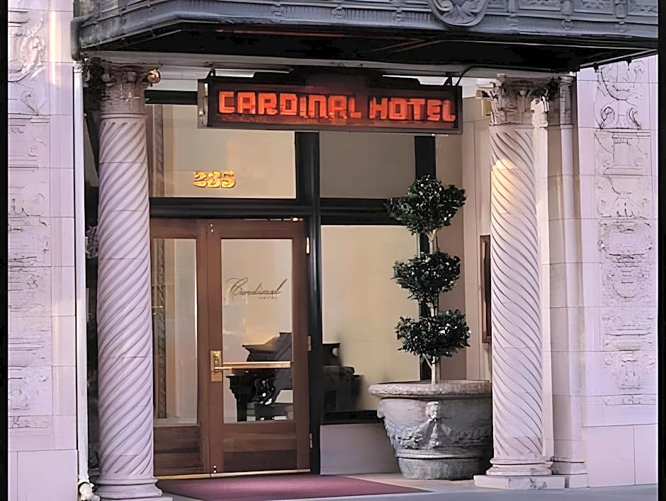 Cardinal Hotel