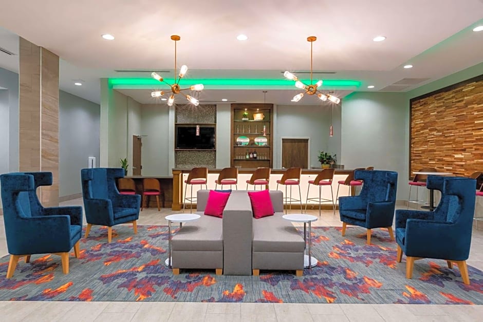 La Quinta by Wyndham Altoona Des Moines