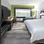 Holiday Inn Express & Suites Bryan - College Station