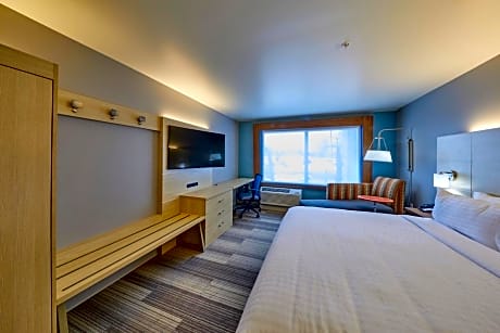 King Room - Hearing Accessible