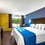 Days Inn by Wyndham Hampton Near Coliseum Convention Center