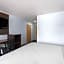 Super 8 by Wyndham Harbison/Parkridge Hospital