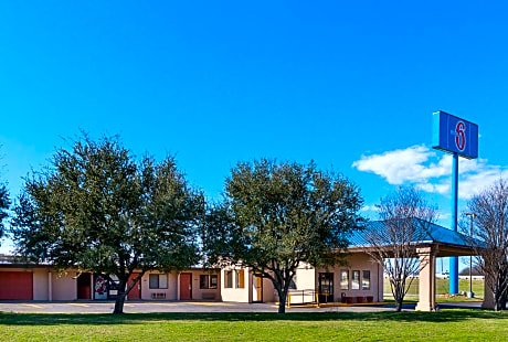 Motel 6-Waco, TX