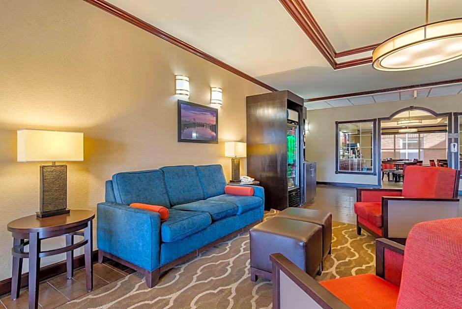 Comfort Suites Montgomery East Monticello Dr.