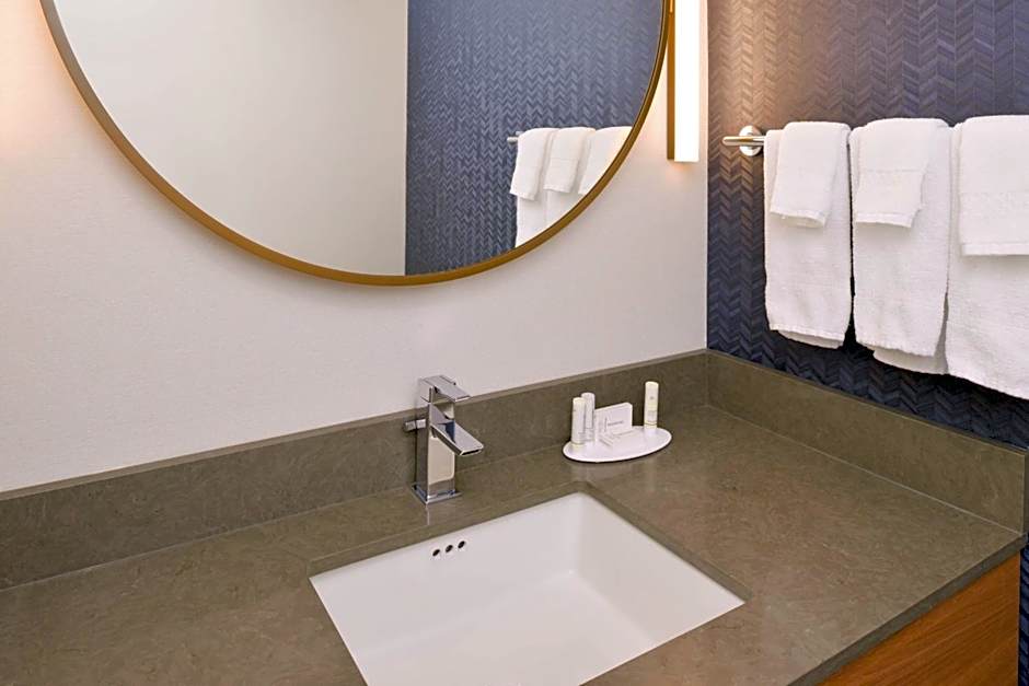 Fairfield Inn & Suites by Marriott Bakersfield Central