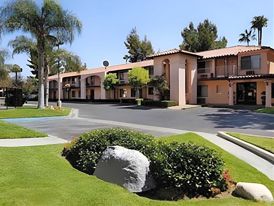 Hospitality Inn