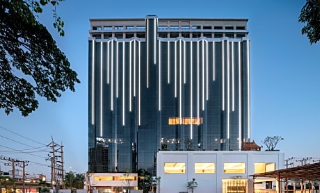 Shenzhen Tower Hotel Thonglor Sukhumvit