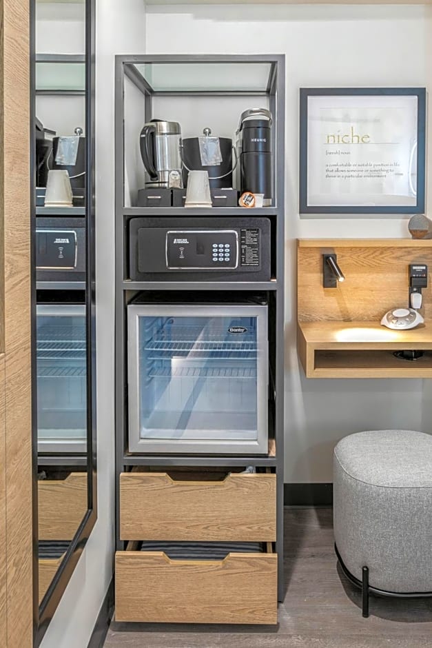 The Niche by Kasa
